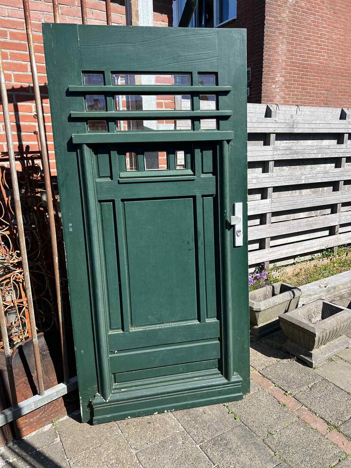 Antieke hardhouten voordeur